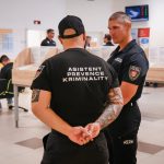 Budějovičtí strážníci a asistenti darovali krev, mezi nimi i ředitel