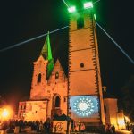 Světlo v ulicích vylákalo do centra Písku stovky lidí