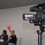 VIDEO. V Táboře se předvolební debata protáhla na víc než dvě hodiny. Někteří voliči si servítky nebrali