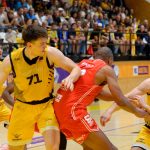 Výborný začátek Sršňům nestačil! Pardubice nastartoval Bonham