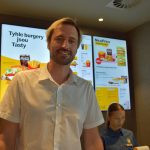 VIDEO: McDonald´s v Soběslavi otevíral mistr světa v hokeji Jiří Lála