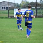 VIDEO: Tři červené karty v Dražicích vedly k prvnímu domácímu vítězství! Bohatá karetní partie nabídla i čtyři góly