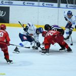 VIDEO: Kohouti otevřeli obranu soupeře v polovině zápasu. Tři góly je nasměrovaly k dalšímu vítězství