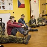 Civilisté si ve Strakonicích zkusili službu vojáků. Pluku jich třicet procent chybí