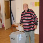 V Putimi rozhodují o zastupitelstvu, senátorovi i v referendu. Účast je vysoká