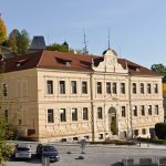 Vimperské gymnázium slavilo pět výročí. Absolventi přivezli příběhy i vzpomínky
