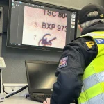 Policisté vyrazili na D3 s novým přístrojem. Odhalí falešné doklady