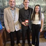 Lurdes Gloria Manuel a Matěj Vaněk si z radnice odnesli pozlacené medaile města Tábora