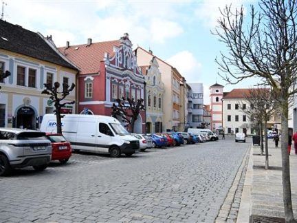 Začíná oprava povrchu Jungmannovy ulice v Písku. Řidiče čeká dopravní omezení