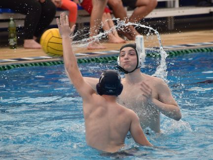 Starší žáci Fezko Strakonice AstenJohnson v domácí vodě dominovali