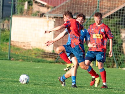 Fotbal: Čisté konto počtvrté v řadě! Dolní Dvořiště vynulovalo Sousedovice a drží první pozici