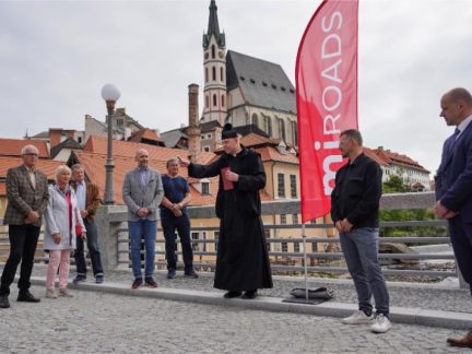 Krumlovský most dr. Edvarda Beneše se po rekonstrukci vrací do provozu. Vydrží dalších sto let   