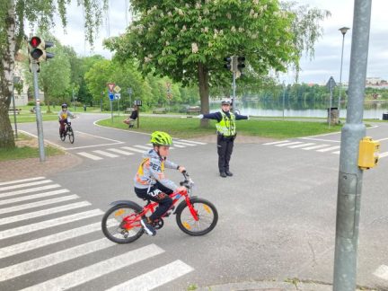 Mladí cyklisté z Táborska a Písecka soutěžili o postup do krajského kola dopravní soutěže