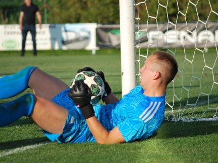 Fotbal: V hlavní roli zářil strunkovický gólman Zdeněk Vojtíšek. V Roudném vychytal krále střelců