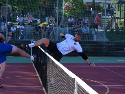 Radimovice u Želče ožijí nohejbalem, zábavou a opět pomůžou