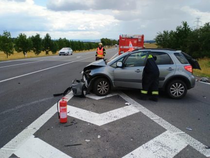 Při nehodě u Nové Hospody se zranili čtyři lidé