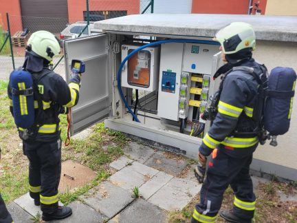V Budějovicích žhnula elektroinstalace v trafostanicích. Lidé byli bez elektřiny