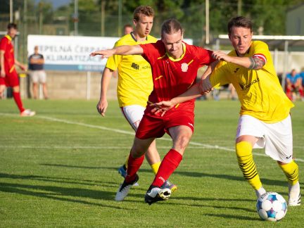 Kuriozní vyrovnání Kamenného Újezdu nestačilo. Lhenice rozhodly z penalty