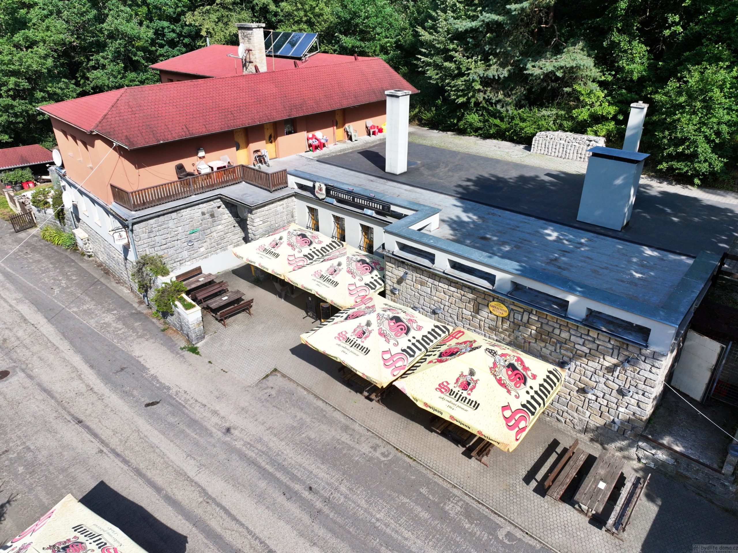 Prodej lesní a výletní restaurace Harrachovky v údolí Lužnice u Tábora, tábořiště a penzion.-2