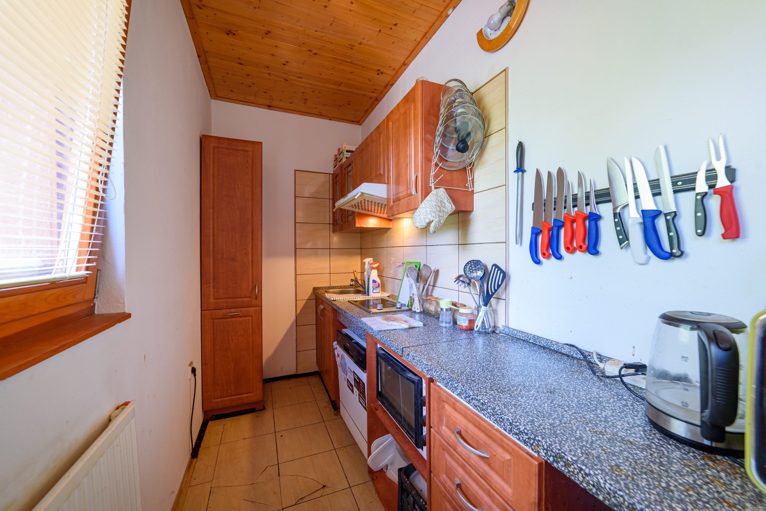 Prodej lesní a výletní restaurace Harrachovky v údolí Lužnice u Tábora, tábořiště a penzion.-6