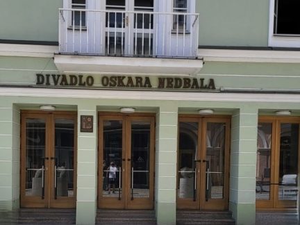 Výročí velkého sálu oslaví táborské divadlo Lucernou
