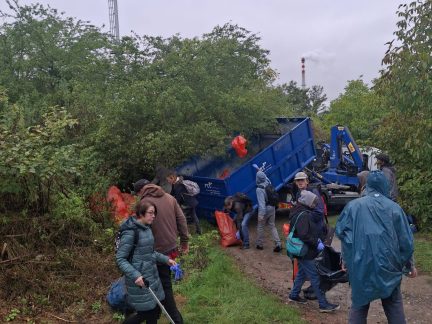 Lidé bez domova uklízeli Suché Vrbné