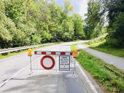 Uzavírka silnice v obci Libínské Sedlo potrvá do poloviny prosince