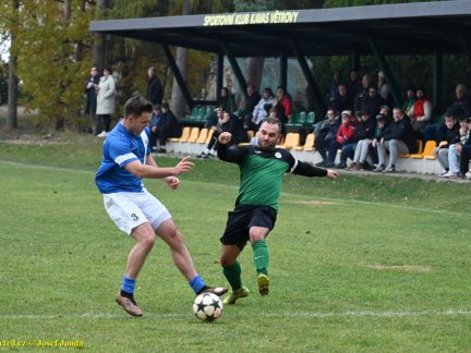 VIDEO: Na Větrovech musejí oslavy podzimního mistra odložit. Plánský Sokol vyloupil jako první stadion lídra