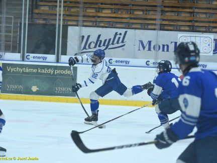 VIDEO: Junioři Tábora smetli Warriors Brno půltuctem. Útočník Slívko oslavil v závěru hattrick