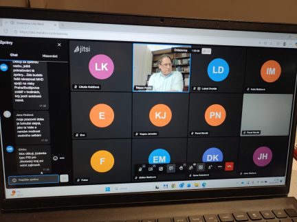 Premiéra Dotazovny táborského starosty. Občany zajímala MHD, problémy Sídliště nad Lužnicí i ukrajinská vlajka před radnicí