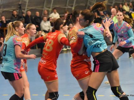 VIDEO: Duel o druhé místo tabulky zvládli lépe hosté z Kynžvartu