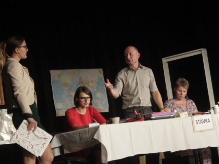 Premiéře petrovických ochotníků tleskalo přes sto diváků. Představení se zopakuje v neděli