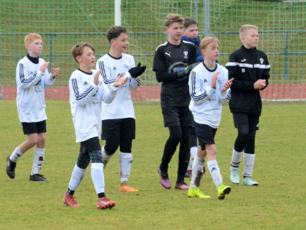 Milevští starší žáci se rozloučili dvouciferným debaklem Veselí, přezimují druzí