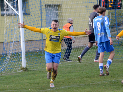 Dvě vyloučení a pět gólů. Derby ovládl Kovářov