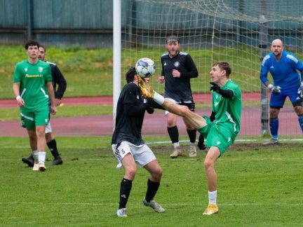 Fotbal: Krumlovská rezerva ztratila vedení 4:1. Včelná srovnala v nastavení