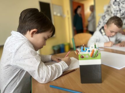 Zápisy do základních škol se posouvají. Rodiče čekají změny i přísnější pravidla pro odklady