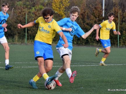Písečtí dorostenci se s podzimem rozloučili vítězně