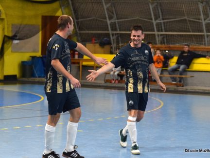 FUTSAL 2. liga: Čtyři týmy stále na nule, favorité nezaváhali
