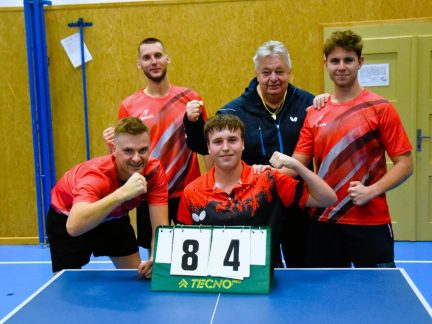 Stolní tenisté Strakonic ovládli obě derby a drží bronz