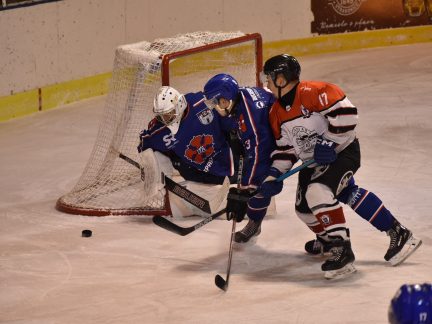 Strakoničtí hokejisté znovu nestačili na Soběslav, rozhodlo prodloužení