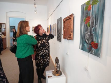 Klub vodňanských výtvarníků slaví 30 let. Uspořádal velkou výstavu