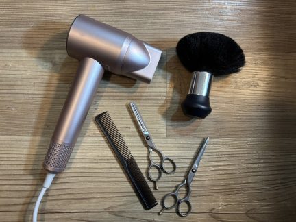 Proč některé kadeřnice začínají uvažovat o zálohách