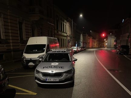 Při hádce v Písku pobodal muž svého spolubydlícího