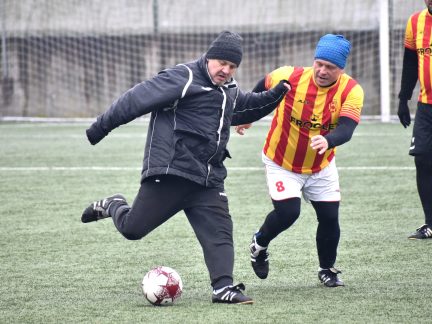 Přátelská utkání starých gard Strakonic a Písku nabídla sportovní i kamarádskou atmosféru