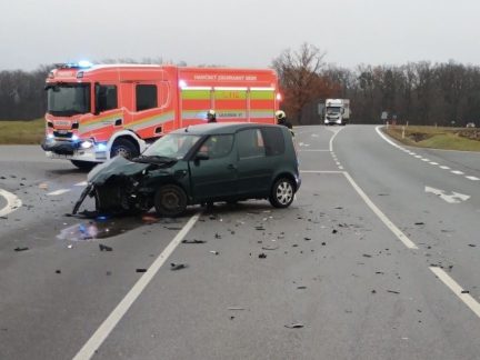 Dopravu na obchvatu Němčic zkomplikovala nehoda se zraněním