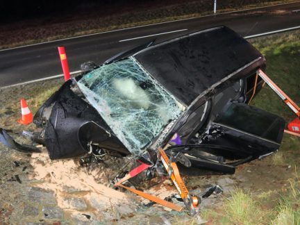 Aktualizováno. Řidič nepřežil náraz do mostku u obce Žár. Policie uvítá svědectví