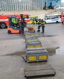 V Písku hořel elektroautobus. Chytily v něm baterie