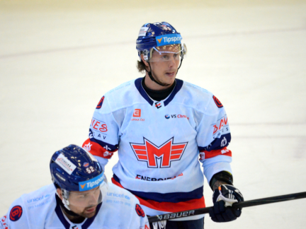 Motor doma nestačil na Pardubice, Roman Červenka nasázel hattrick