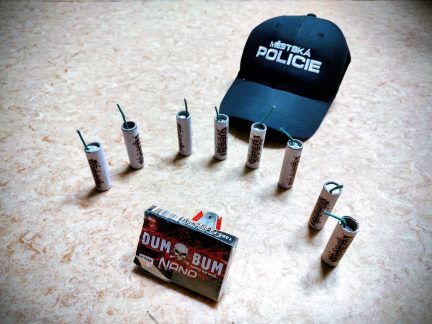 Mladík v Táboře odpálil petardu před očima strážníků. Dostal pokutu