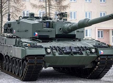 Ve vojenském újezdu Boletice cvičí tankisté